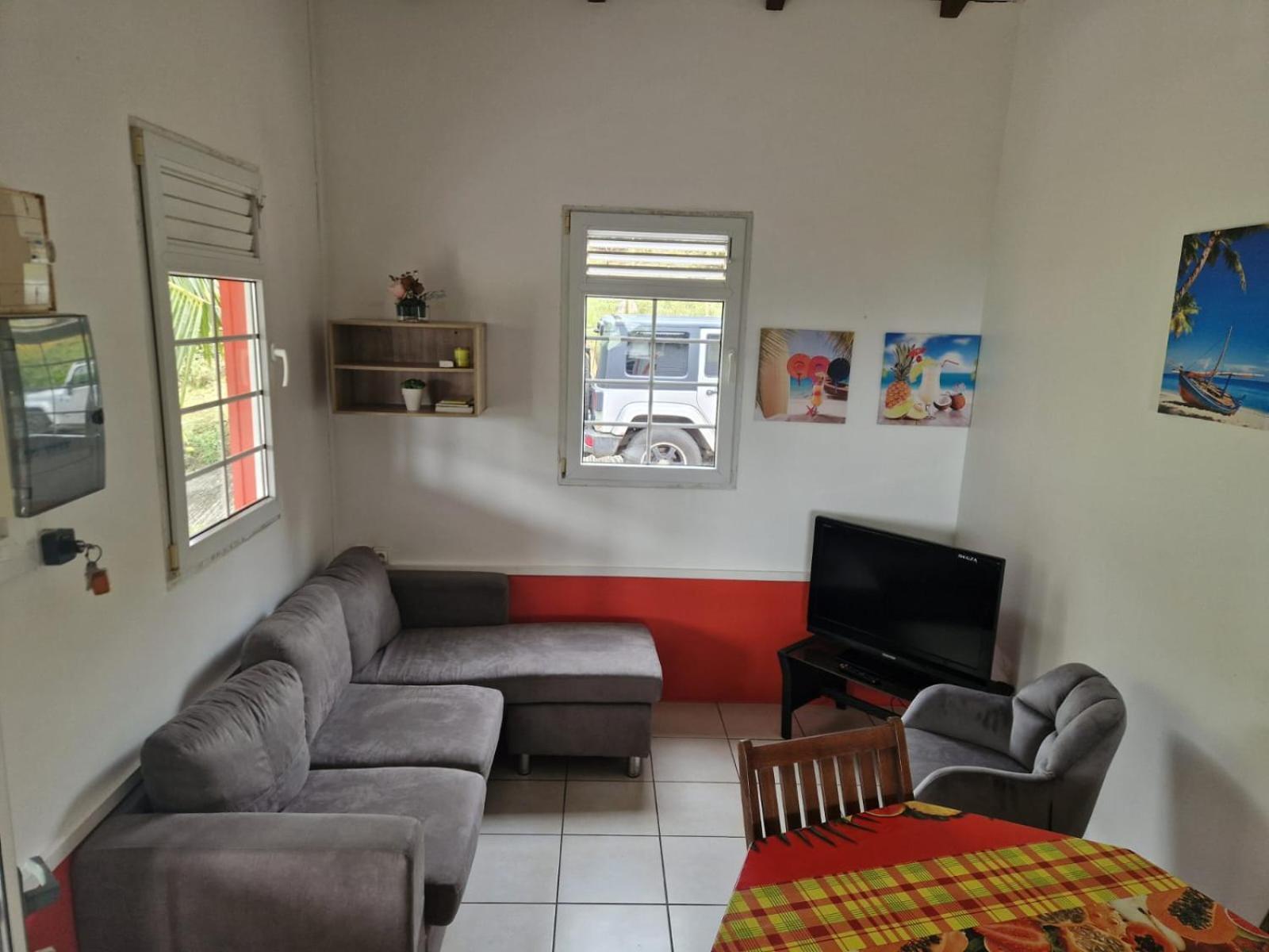 Bungalows Corail, F3 Avec Piscine A Sainte Luce Exterior foto