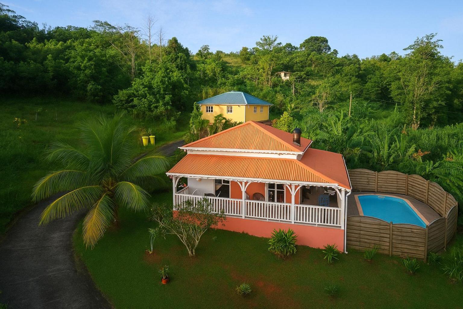 Bungalows Corail, F3 Avec Piscine A Sainte Luce Exterior foto